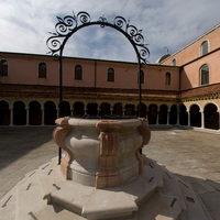San Michele in Isola - Exterior: Cloister