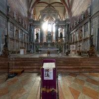 Santo Stefano - Interior: Crossing