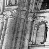 Cathédrale Saint-Pierre de Beauvais - Interior, north transept, east aisle, capital
