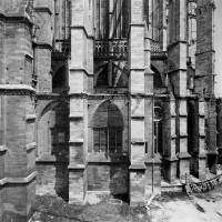 Cathédrale Saint-Pierre de Beauvais - Exterior choir, south side, lower parts