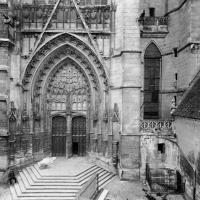 Cathédrale Saint-Pierre de Beauvais - Exterior, north transept portal