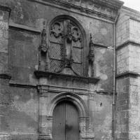 Cathédrale Saint-Pierre de Beauvais - Exterior: Side Entrance
