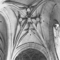 Église Saint-Étienne de Beauvais - Interior, south choir aisle, vaulting