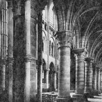 Cathédrale Notre-Dame de Laon - Interior, nave aisle