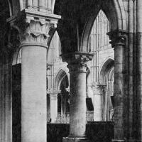 Cathédrale Notre-Dame de Laon - Interior, nave pier and arch