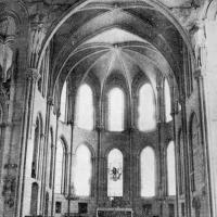 Église Saint-Mathurin de Larchant - Interior, chevet looking east