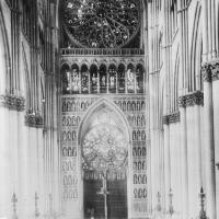 Cathédrale Notre-Dame de Reims - Interior: West Entrance and Rose Windows