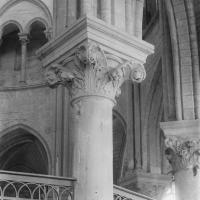 Église de Saint-Leu-d'Esserent - Interior: Apse, Detail