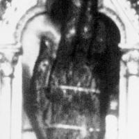 Collégiale Saint-Quentin - Interior, relic of the hand of St. Quentin