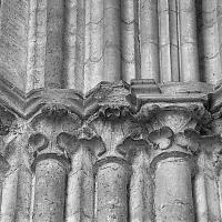 Église Saint-Jean-des-Vignes de Soissons - Exterior, western frontispiece, portal capital details