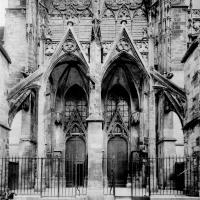 Basilique Saint-Urbain de Troyes - Exterior: Porch