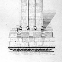 Cathédrale Saint-Étienne de Sens - Details of the chimney of the chapter house