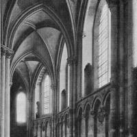 Église Notre-Dame de Villeneuve-sur-Yonne - Interior, south choir aisle