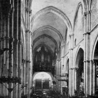 Église Saint-Lazare d'Avallon - Interior, nave looking east