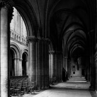 Cathédrale Notre-Dame de Bayeux - Interior, north nave aisle looking west