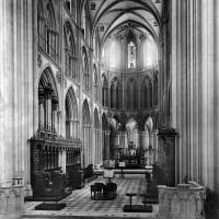 Cathédrale Notre-Dame de Bayeux - Interior: Looking East to the Choir and Apse