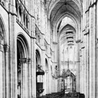 Cathédrale Notre-Dame d'Évreux - Interior, nave looking east