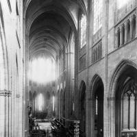Cathédrale Saint-Étienne de Limoges - Interior, nave looking east