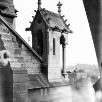 Cathédrale Notre-Dame de Paris - Exterior, buttress detail