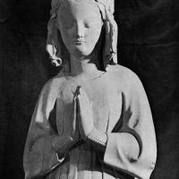 Église Saint-Louis de Poissy - Statue of Isabelle, detail