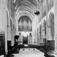 Basilique de Saint-Denis - Interior, choir and nave looking west