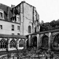 Abbaye Saint-Wandrille - Exterior, north nave and cloister