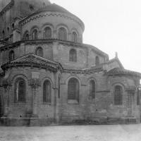 Basilique de Paray-le-Monial - Exterior, east chevet