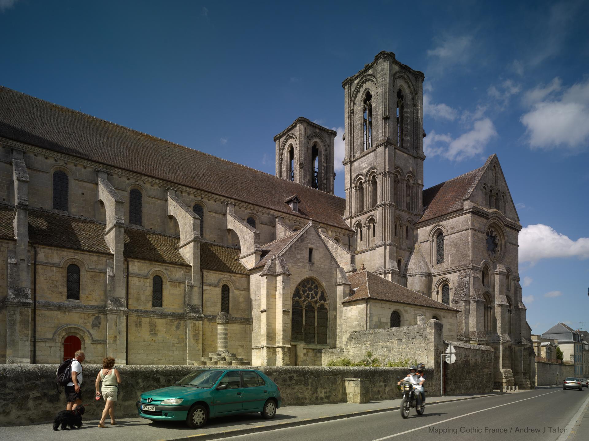 Église Saint-Martin de Laon - Exterior, south nave and transept towers