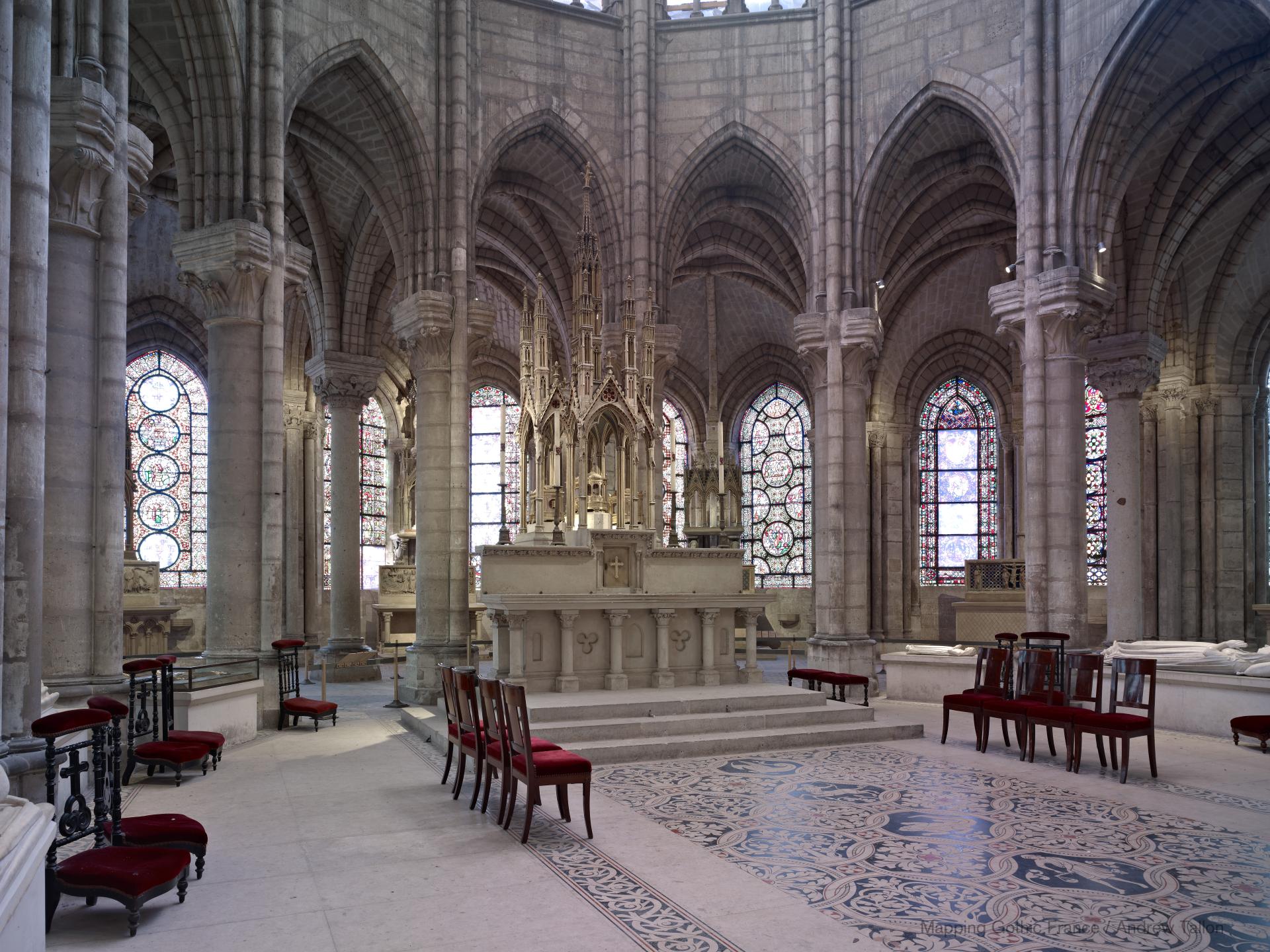 Basilique de Saint-Denis - Interior, chevet, choir looking southeast, altar